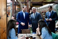 HAZİNE VE MALİYE BAKANI BERAT ALBAYRAK ÜSKÜDAR'DA ZİYARETLERDE BULUNDU
