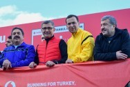ÜSKÜDAR BELEDİYESİ 15 TEMMUZ ŞEHİT AİLELERİ VE GAZİLERLE İSTANBUL MARATONU ÖNCESİ BİR ARAYA GELDİ