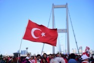 ÜSKÜDAR BELEDİYESİ 15 TEMMUZ ŞEHİT AİLELERİ VE GAZİLERLE İSTANBUL MARATONU ÖNCESİ BİR ARAYA GELDİ