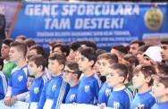 ÜSKÜDAR BELEDİYESİ'NDEN SPORA VE SPORCUYA DEV HİZMET