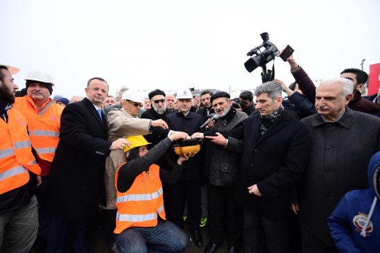 HATTAT HASAN ÇELEBİ CAMİİ'NİN TEMELİ DUALARLA ATILDI HATTAT HASAN ÇELEBİ CAMİİ'NİN TEMELİ DUALARLA ATILDI