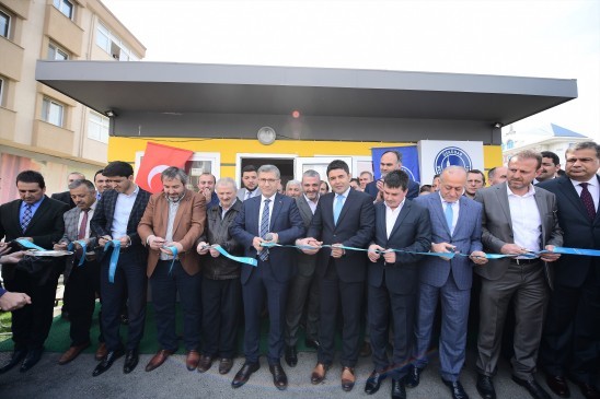 ÜSKÜDAR'DA DURAKSIZ TAKSİ KALMIYOR! ÜSKÜDAR'DA DURAKSIZ TAKSİ KALMIYOR!