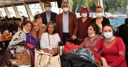 4 EKİM DÜNYA HAYVANLARI KORUMA GÜNÜ'NDE MİNİK DOSTLARIMIZI VALİDE SULTAN GEMİSİ'NDE AĞIRLADIK