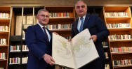 HALUK DURSUN KÜTÜPHANESİ KÜLTÜR VE TURİZM BAKANIMIZ MEHMET NURİ ERSOY TARAFINDAN HİZMETE AÇILDI