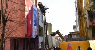 DEPREME DAYANIKSIZ 32 EV VE 122 BAĞIMSIZ BÖLÜMÜN DAHA YIKIMINI GERÇEKLEŞTİRDİK