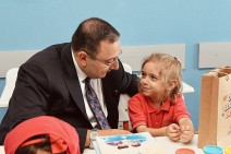 ÜSKÜDAR'DA YENİ EĞİTİM DÖNEMİNİN İLK DERS ZİLİ ÇALDI