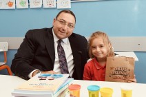 ÜSKÜDAR'DA YENİ EĞİTİM DÖNEMİNİN İLK DERS ZİLİ ÇALDI