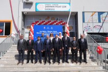 ÜSKÜDAR'DA YENİ EĞİTİM DÖNEMİNİN İLK DERS ZİLİ ÇALDI