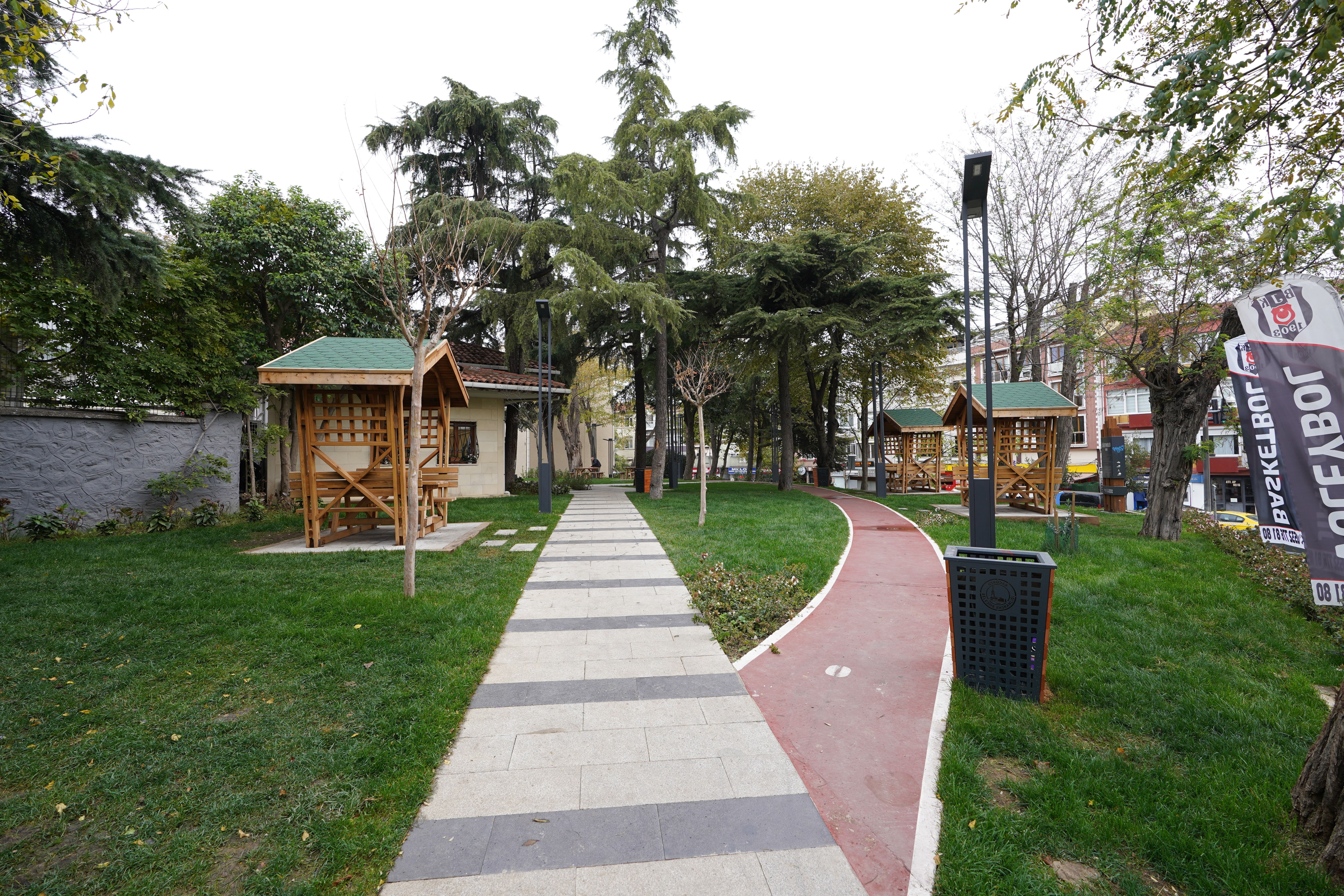 Öğretmenler Parkı