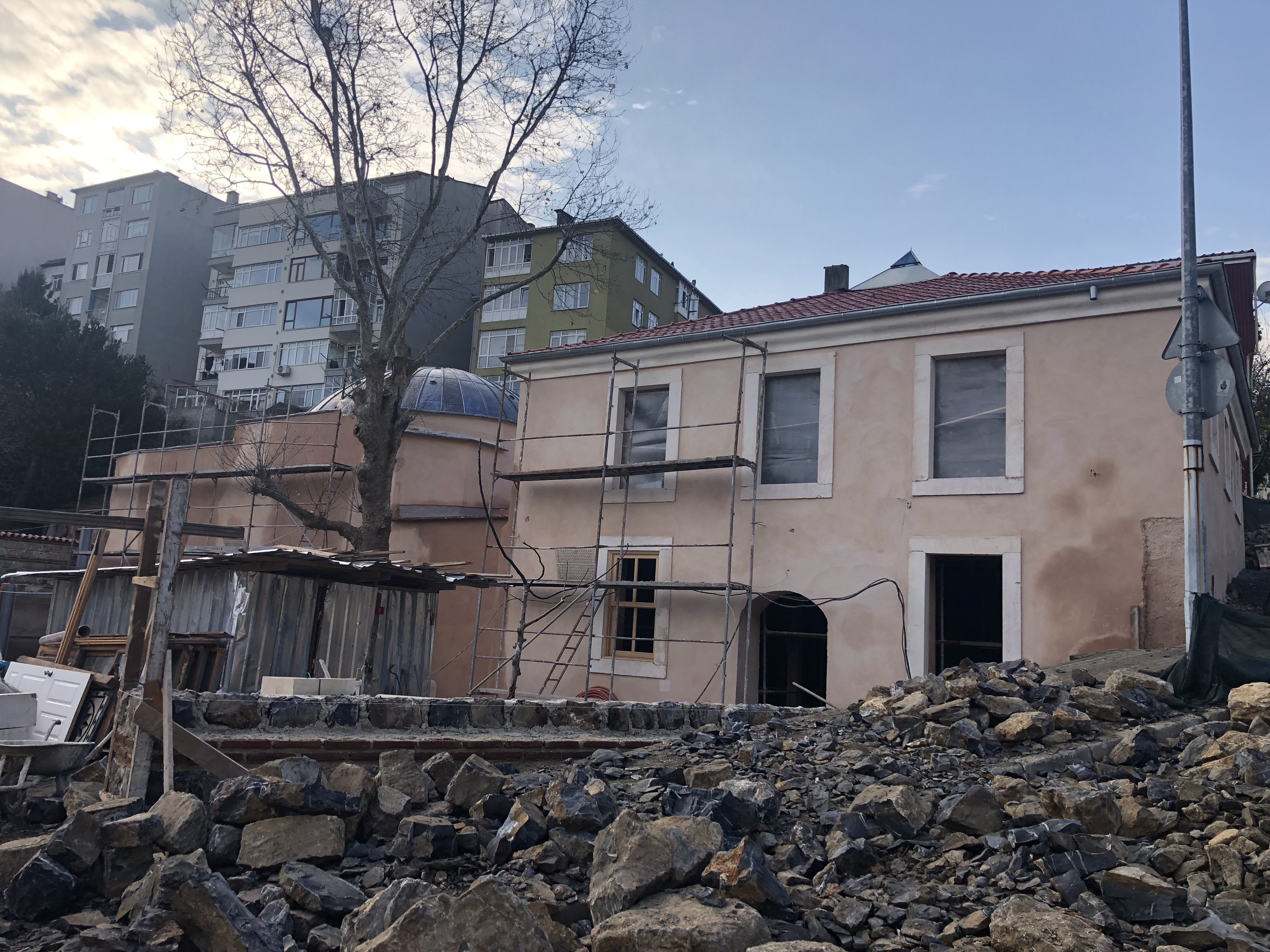 NEVMEKÂN KUZGUNCUK