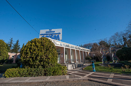 Altunizade Kültür ve Sanat Merkezi