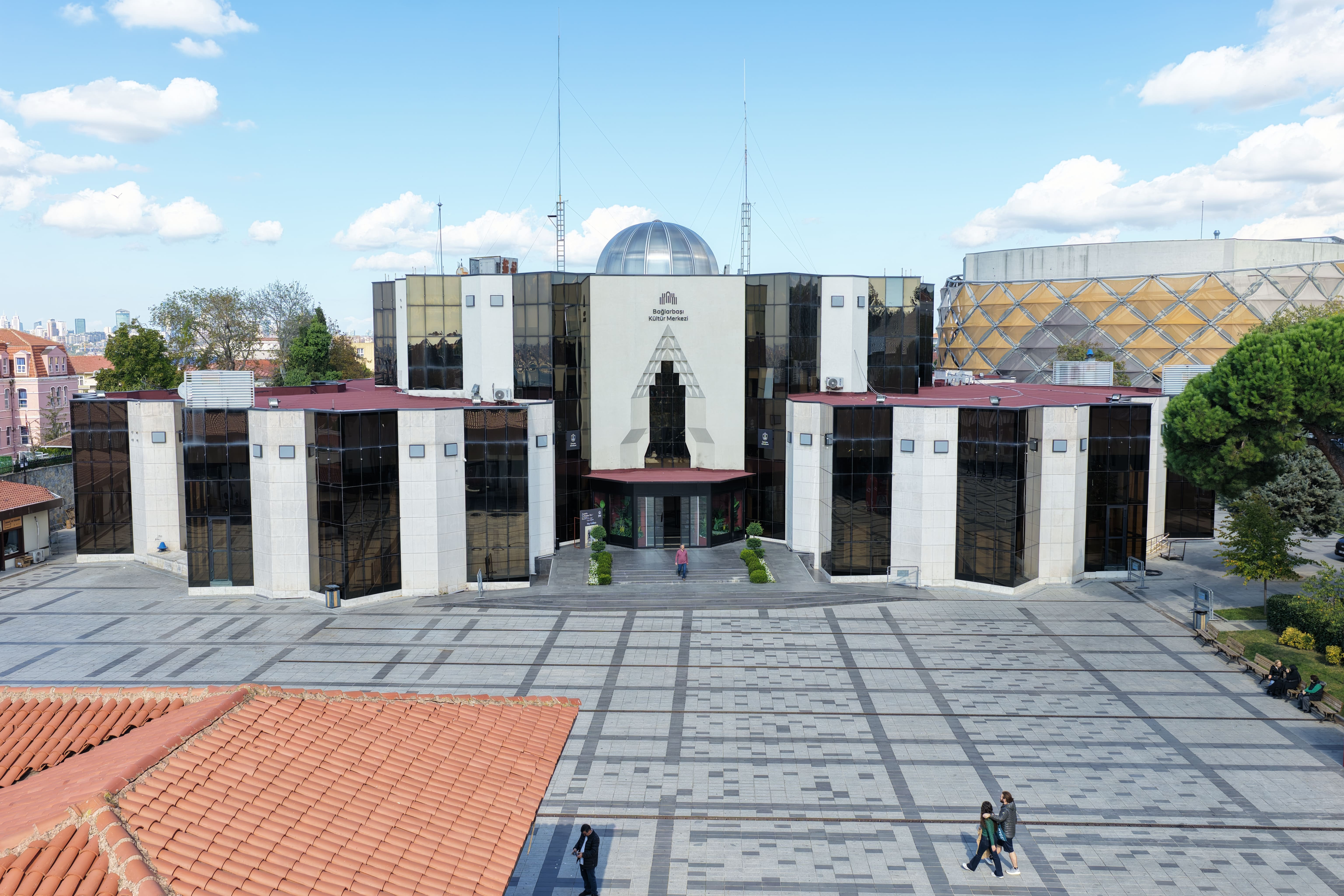 Bağlarbaşı Kültür Merkezi